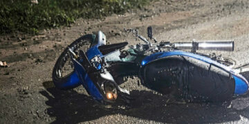 Accidente y fuga en Alberdi: buscan al conductor que mató a un motociclista en la ex ruta 38